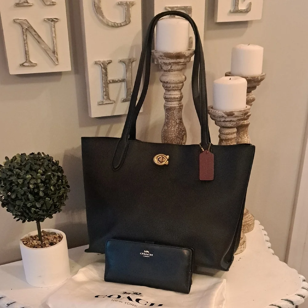 Coach barely used